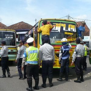 Bus Kota Ugal-Ugalan Di Razia Petugas