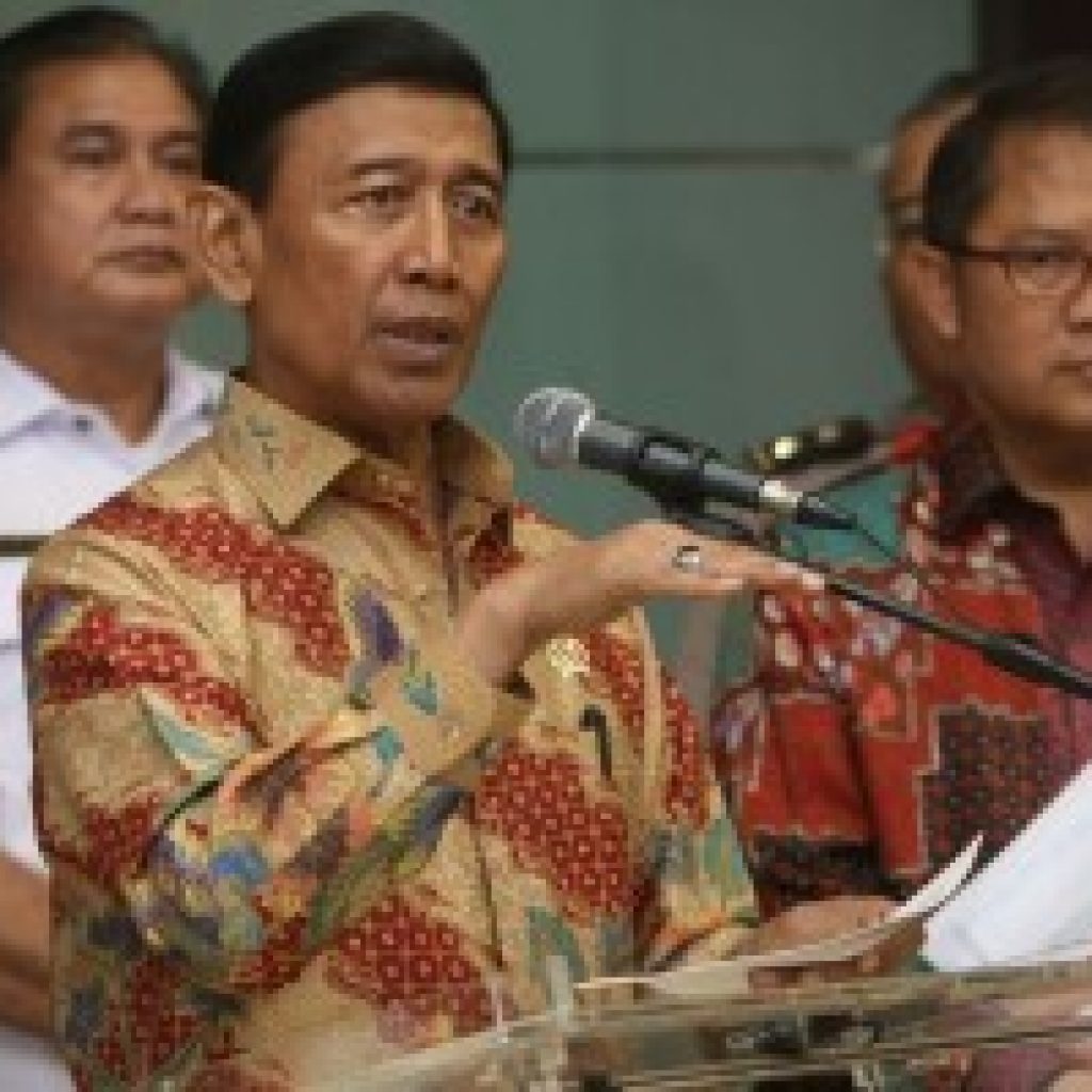 Tidak Diberikan Izin, Menko Polhukam: Polisi Berhak Bubarkan Demonstrasi di MK