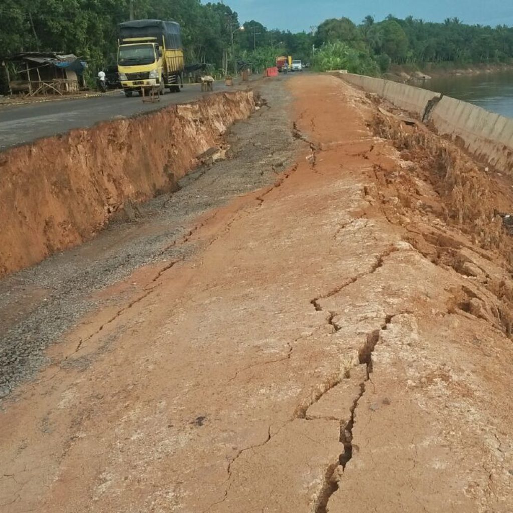 Baru 5 Bulan Dibangun, Tanggul Air Miliar Rupiah di Sekayu Hancur