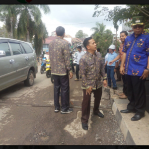 Plt Bupati Ini Geram, Ancam Stop Kendaraan Material Pembangunan Tol Kapal Betung
