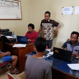 Maling Laptop Mahasiswa, Dua Pemuda Diamuk Massa