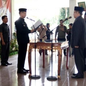 Di Akhir Masa Jabatan, Aswari Lantik Sekda Baru