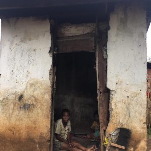 Kisah Tragis Nenek Jarjir 8 Tahun Tinggal Di Bekas Toilet Umum, Tak Pernah Dibantu Pemerintah