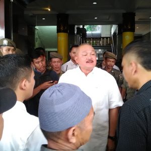 Calon Jemaah Abu Tours ‘Ngadu’ ke Gubernur