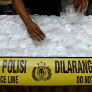 Diduga Bawa 3 Ton Sabu, Kapal Ikan Diobrak-abrik Bea Cukai