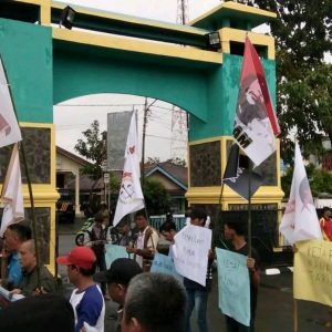 LSM Peduli Lahat Tuding Kajari Lahat Mandul Dalam Ungkap Korupsi