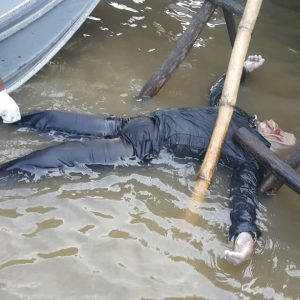 Mayat Wanita Tanpa Identitas Mengambang di Sungai Musi