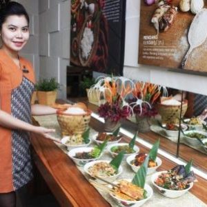 Ada Menu Spesial Nyepi di Fresqa Bistro Batiqa Hotel Palembang
