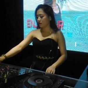 Siapa Sangka Ternyata DJ Seksi Ini Ingin Buka Usaha Kuliner