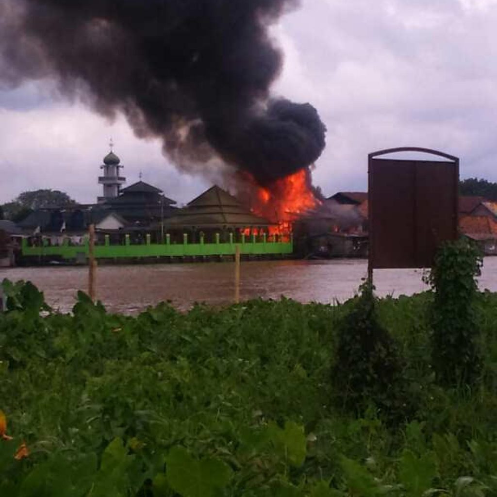 Kebakaran Lahap 1 Unit Rumah di Jalan Ki Marogan