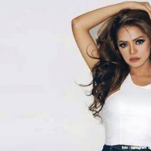 Weekend Seru Bareng DJ Yasmin di theVenus