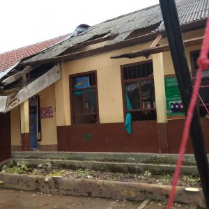 Angin Kencang, SMPN 50 Palembang Porak-poranda