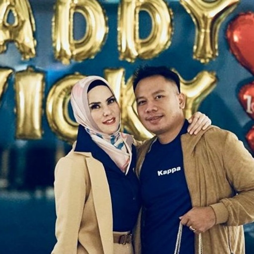 Angel Lelga Siapkan Kado Spesial Dihari Ulang Tahun Vicky
