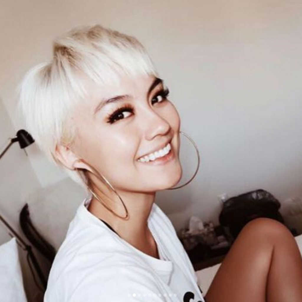Semakin Go Internasional, Agnez Mo Dikontrak Label Asal New York