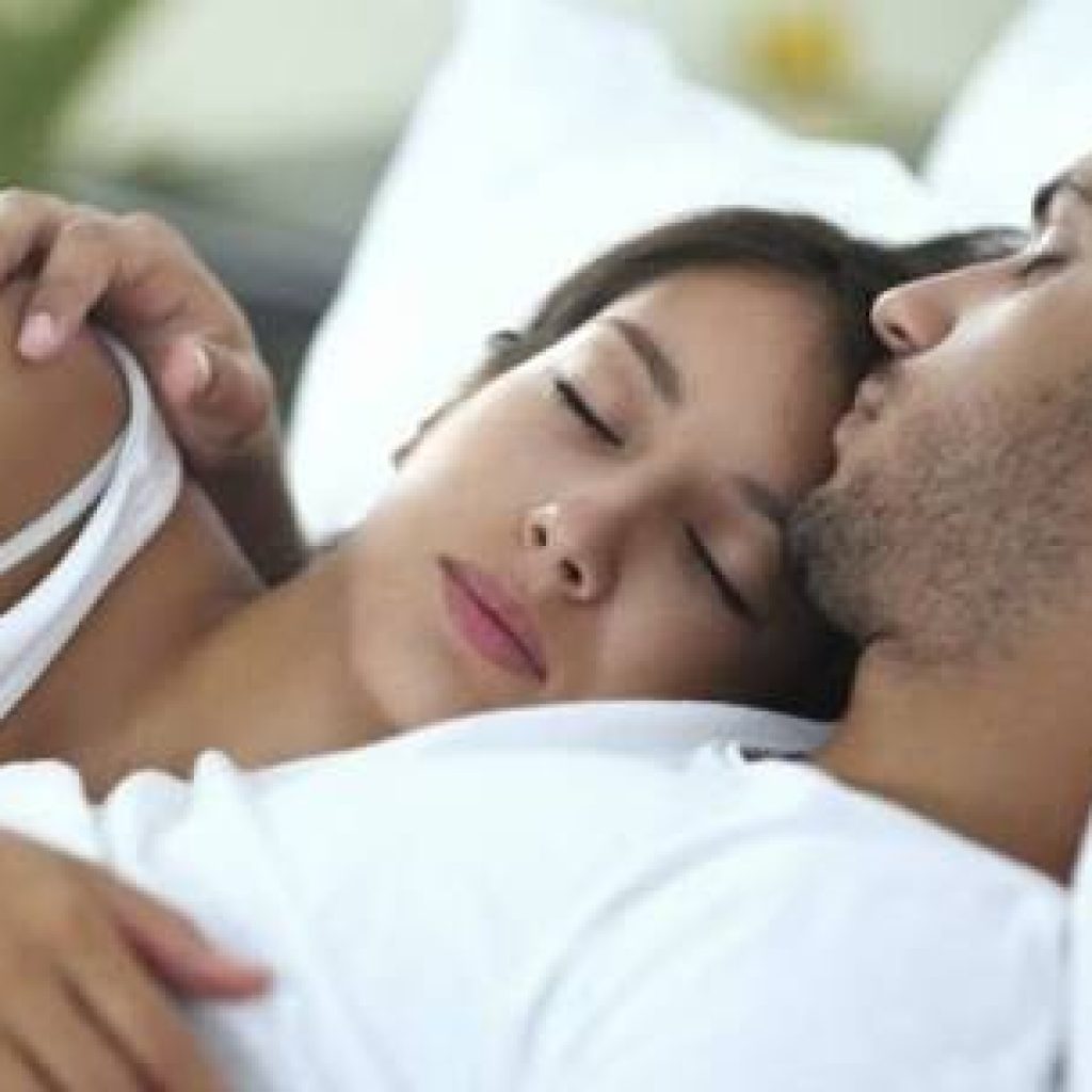 Desahan Membuat Suami Bergairah? Ini Hal Lain Yang Ingin Suami Dengar