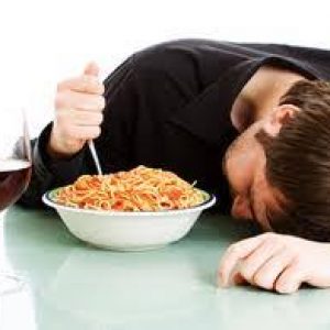 Sering Mengantuk Setelah Makan? Ini Penjelasanya