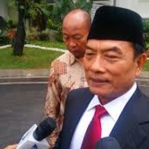 Moeldoko Pasang Badan Bela Jokowi dari Para Pengganggu