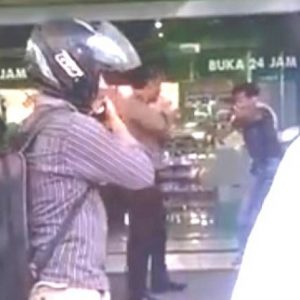 Viral ! Video Polisi Tembak Pelaku Depan Umum, Ini Kata Polisi