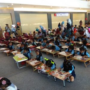 Tingkatkan Minat Baca Anak, Citimall Donasikan Ratusan Buku