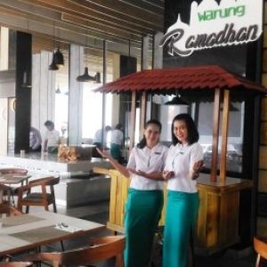 Makan Puas Seratus Ribuan di Warung Ramadhan The 101 Hotel
