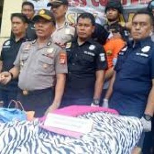 Usai Foto Prewedding, Calon Pengantin Pria Ini Bakar Kekasihnya