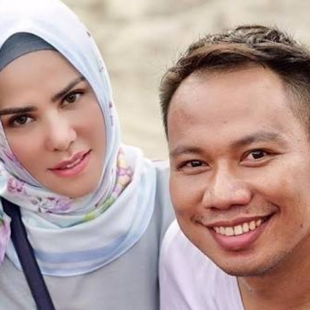 Angel Lelga Hamil, Vicky Berikan Nama Aneh Untuk Calon Anaknya
