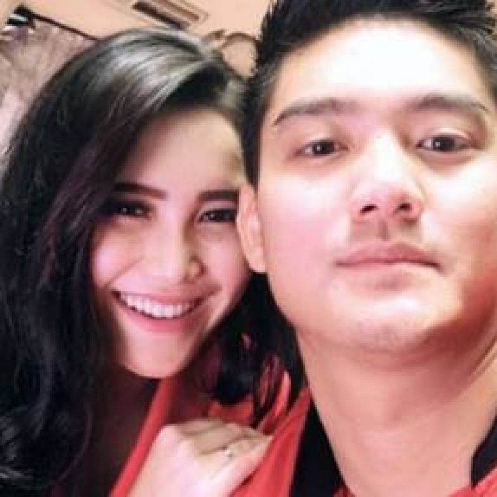 Yuk Intip Kemesraan Ayu Ting Ting dan Boy Wiliam Saat Shooting Di Sydney