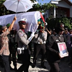 Sososk Iptu Azuar, Guru Ngaji Yang Wafat Diserang Teroris