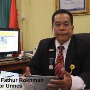 Bantah Tabrak Mahasiswa Saat Aksi, Ini Penjelasan Rektor UNNES