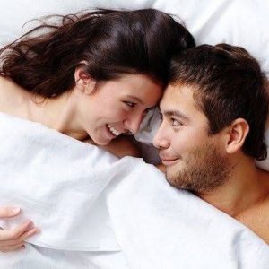 Kebiasaan “Buang di Luar”, Hati-hati Sperma Tetap Bisa Tembus ke Rahim