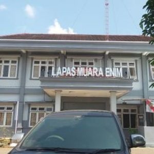 Napi Lapas Klas II/B Muara Enim Tusuk Kawan Satu Sel Pakai Gunting