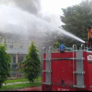 Kompleks Sekolah Xaverius Lubuk Linggau Dilalap Si Jago Merah