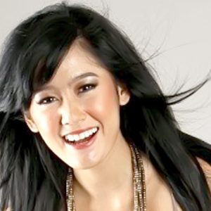 Ardina Rasti Bakal Hangatkan Center Stage Malam Ini