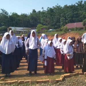 Puluhan Pelajar SD dan SMP di Muara Enim Ikuti English Contest