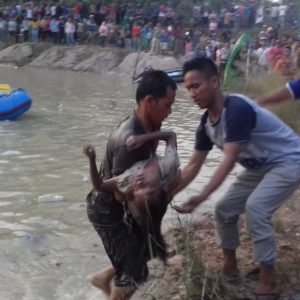 Main Air, Riski Tenggelam di Kolam Retensi