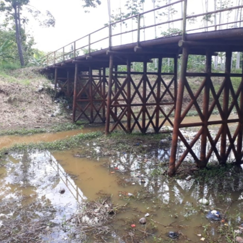 Kades Arisan Gading Tuding Normalisasi Kali Hanya Hamburkan Uang