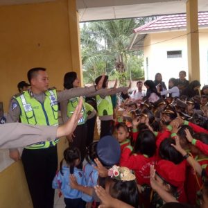 200 Siswa TK Ikuti Dikmas Polisi Sahabat Anak Satlantas Polres Lahat