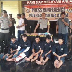 ‘Gilir’ Siswi SMA, Lima Pemuda Diringkus Satreskrim Polres Pagaralam