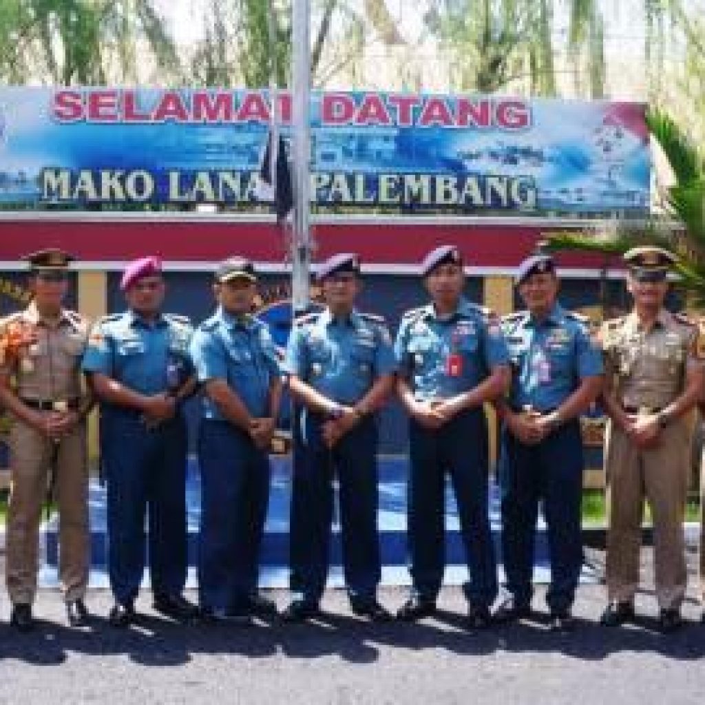 Taruna/i AAL Tk. IV Angkatan Ke-64 Kunjungi Lanal Palembang