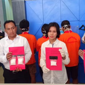 Setahun Jadi Kurir Sabu, Ibu Rumah Tangga Diciduk Polisi
