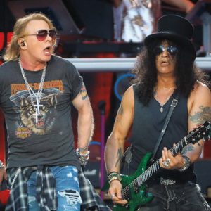 Guns N’ Roses Guncang GBK