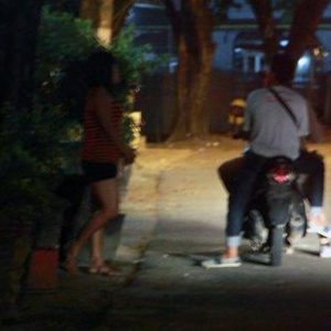 Prostitusi Jalanan Palembang, 10 Menit Mangkal Lagi