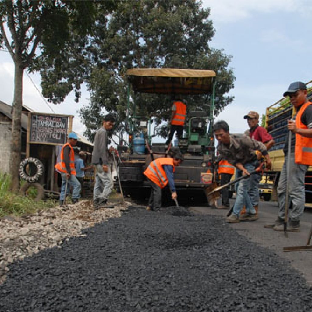 Turunkan Kemiskinan di Sumsel, PU BM Lakukan Revitalisasi Infrastruktur Jalan