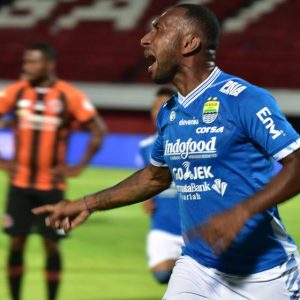 Persib Menjauh, PSM-Persija Bersaing Ketat di Puncak Klasemen