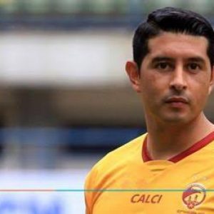 Hadapi Tim Mantan, Esteban Tak Akan Setengah-Setengah