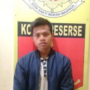 Sadis! Pustal Tusuk Riadi Tiga Kali Menggunakan Pisau