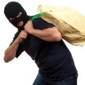 Curi Sawit Milik Lonsum, Lumban Diborgol Di Tempat Hajatan