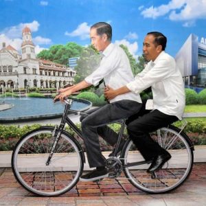 Presiden Jokowi Beri Penghargaan Kepada Empat Budayawan