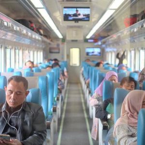 Penumpang Kereta Api Kini Bisa Check-In Tiket di Seluruh Stasiun Online