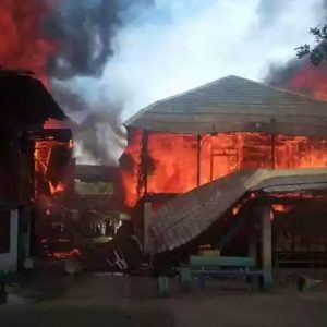Dua Rumah dan Satu Unit Bangunan Ponpes Habis Dilalap Api